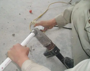 上思漏水维修电话